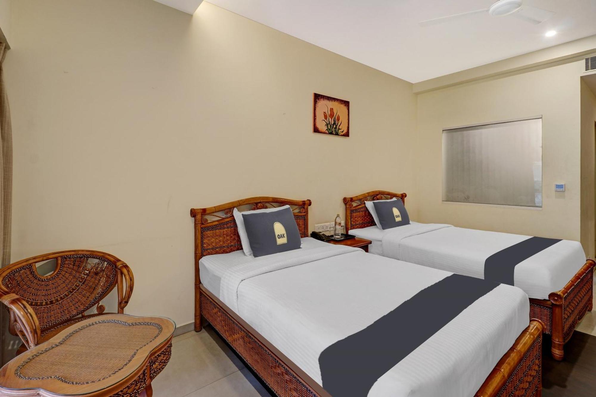 Townhouse Oak Edassery'S Sealine Villa Stay Kochi Extérieur photo