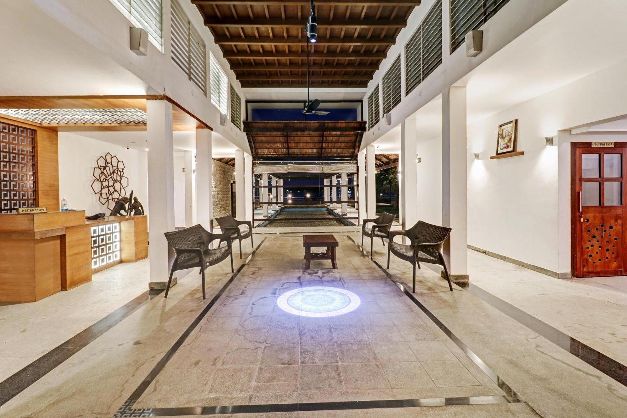 Townhouse Oak Edassery'S Sealine Villa Stay Kochi Extérieur photo