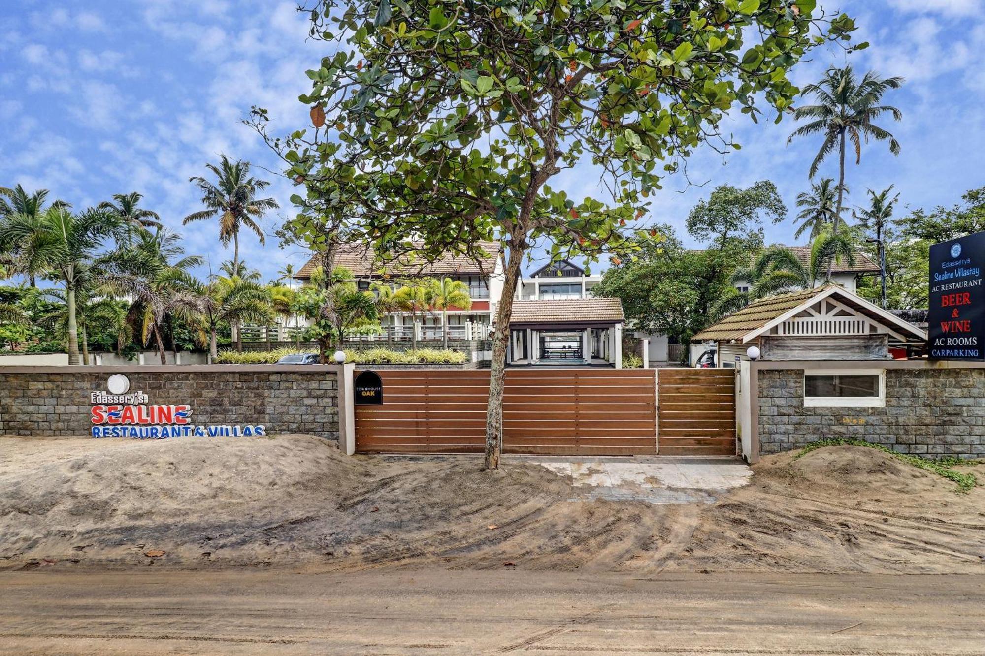 Townhouse Oak Edassery'S Sealine Villa Stay Kochi Extérieur photo