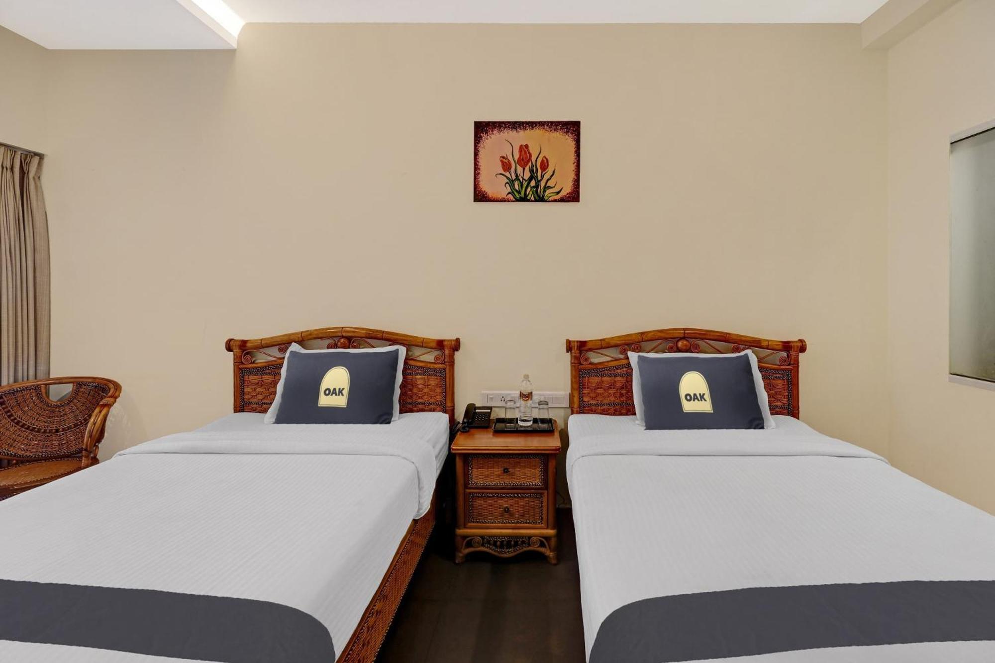 Townhouse Oak Edassery'S Sealine Villa Stay Kochi Extérieur photo